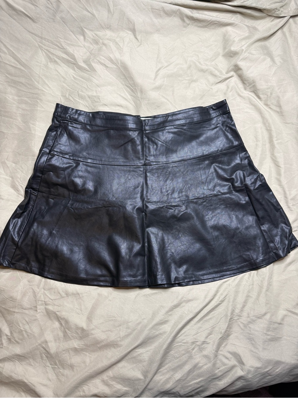 Reitmans Black Faux Leather Flared Mini Skirt Petites 16 Womens